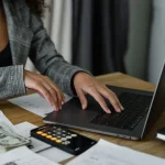 How to Navigate Cash Flow Challenges in Your Startup’s First Year