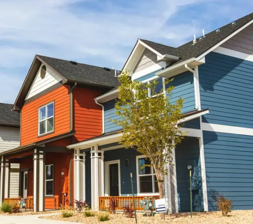 Multifamily vs. Single-Family Rentals: Understanding the Investment Divide